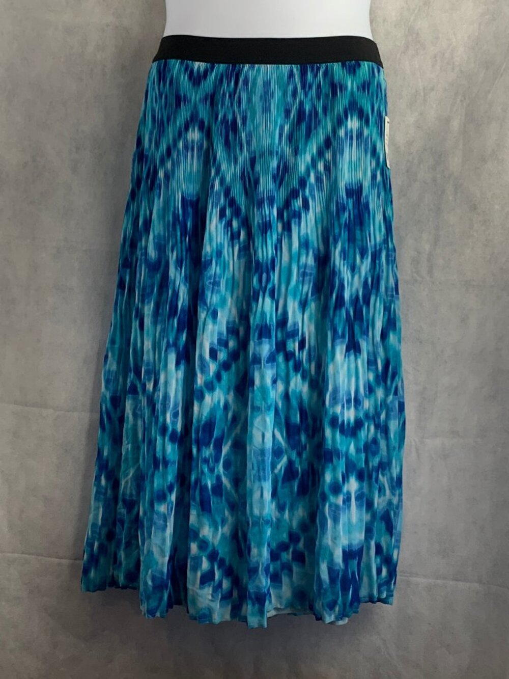 NY Collection Women's Printed Pull-On Pleated Midi Skirt, Ocean Blue, XL